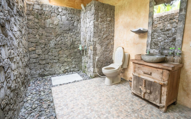 Senetan Villa and Spa Resort