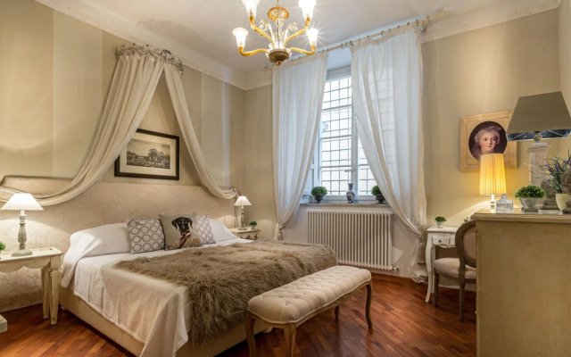 Casa Opera in Lucca With 2 Bedrooms and 2 Bathrooms