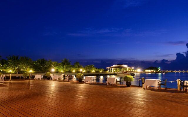 Adaaran Select Huduran Fushi