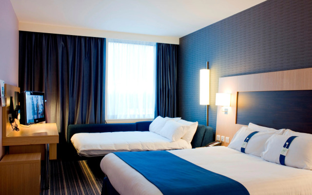 Holiday Inn Express Rotherham North by IHG