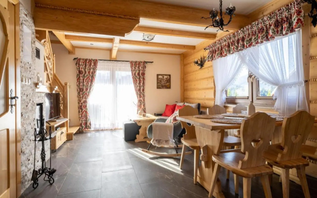 Lux-HOUSE & JACUZZI SAUNA