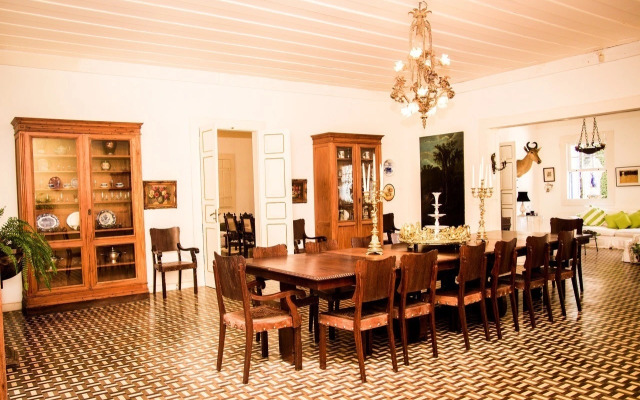 Estancias Duvivier Hotel