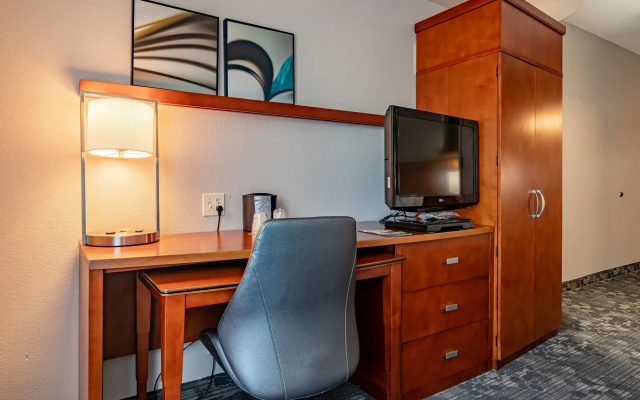 Courtyard by Marriott Brunswick