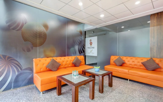 Fabhotel La Corporate Suite