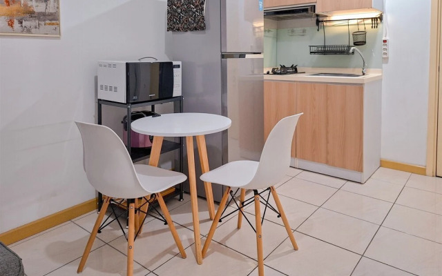 Nice And Homey 2Br Apartment M-Town Residence