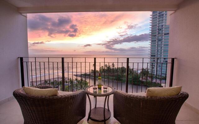 910-3000 Grand Venetian P.V.