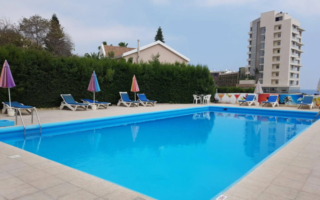 Polyxeni Hotel Apartments