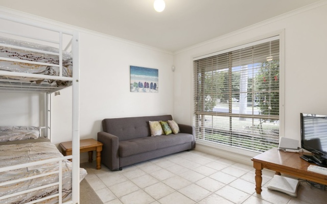 Seaholme - Wifi & Foxtel – Guest Rooms – Inverloch
