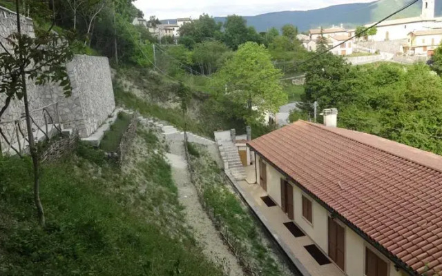Country Terrace