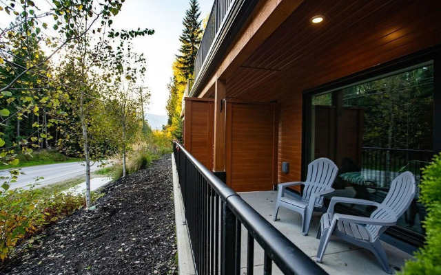 Al's Escape by Revelstoke Vacations