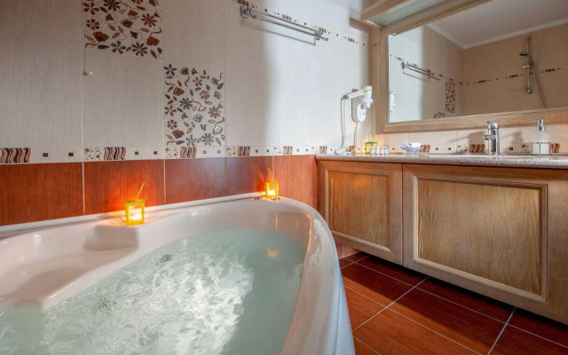Keti Hotel