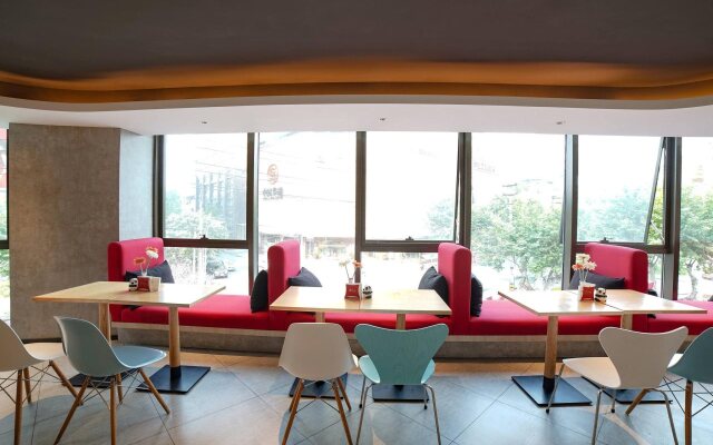 ibis Chengdu Chunxi Road Shudu Mansion Hotel