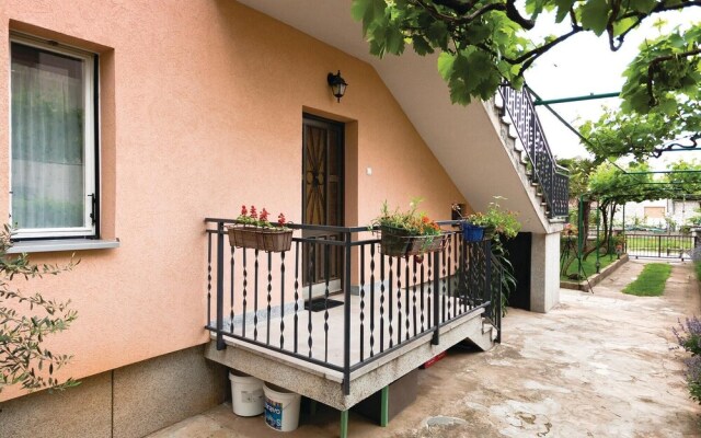 Nice Home in Fazana With Wifi and 2 Bedrooms