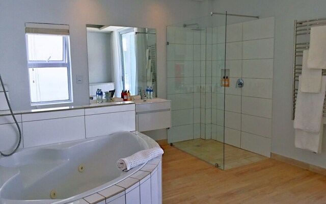 Peach on Beach Boutique Guesthouse