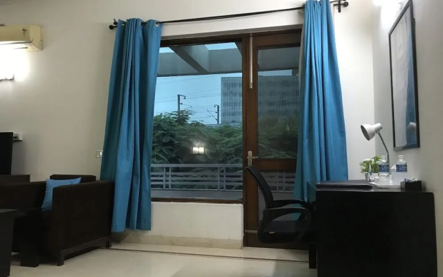 Comfort Villa Rooms and Suites