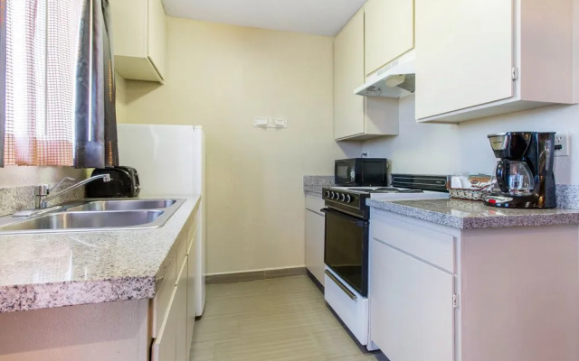 Quality Inn & Suites Redwood Coast