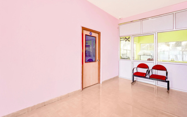 Super Hotel O Walajapeti Vellore