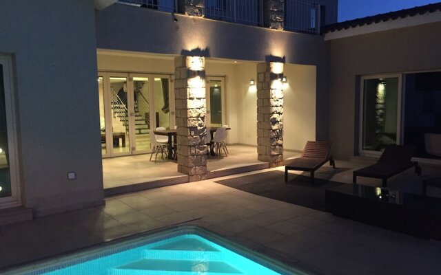 villa kristia
