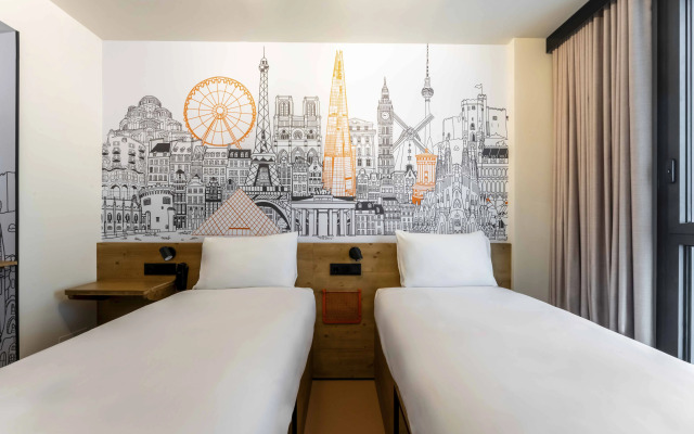 easyHotel Valencia Ciutat Vella