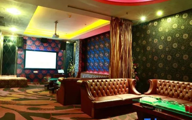 Royal Hotel
