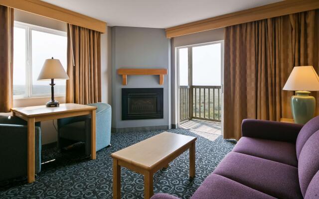Lighthouse Suites Inn