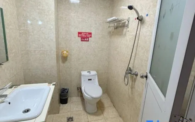Shixin Homestay (Wulingyuan Forest Park) – Bathroom – Zhangjiajie