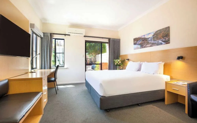 Country Comfort Perth – Guest Rooms – Perth