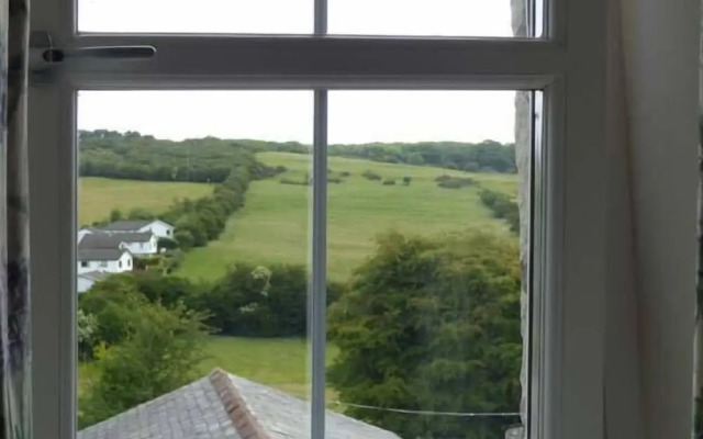 2 West View