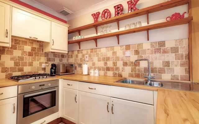Victorian York Apartment