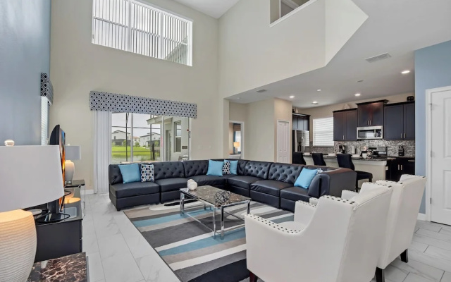 Lakeview Home w/ Private Pool & Free Water Park!