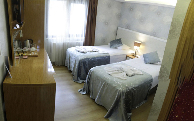 Know Hotel & Hostel