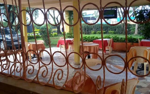 Chariot County Hotel