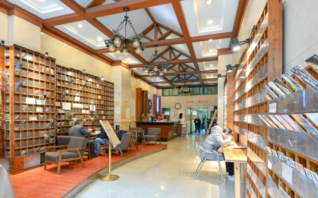 Captain Hostel