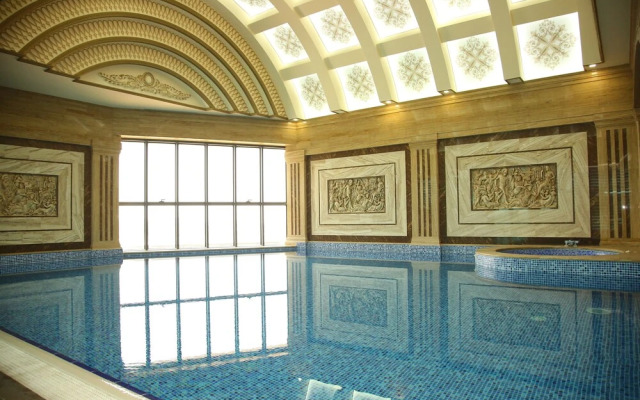 Venice Hotel Complex