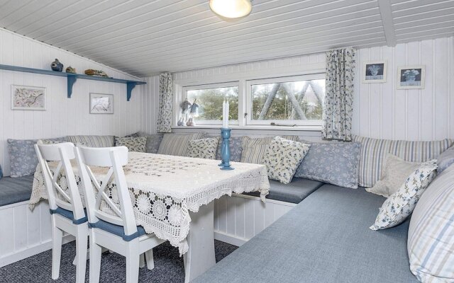 Exquisite Holiday Home in Løgstør near Sea