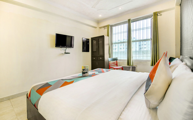 FabExpress Alacia Inn