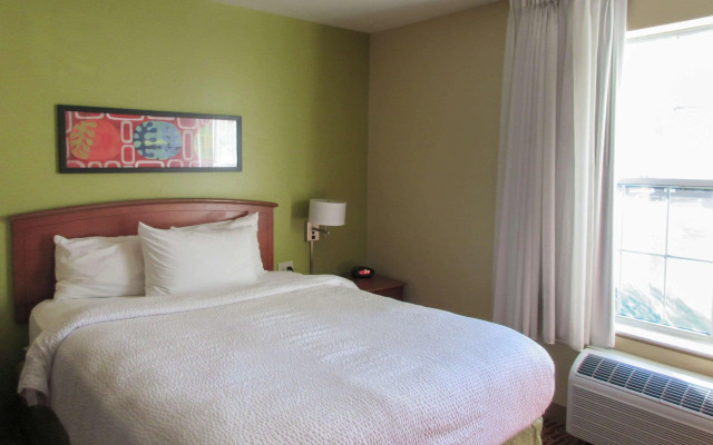 MainStay Suites Columbus Worthington