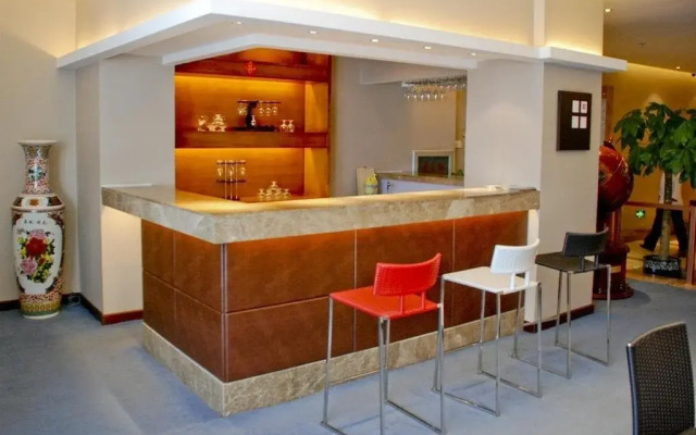 Tianhua Hongdu Hotel