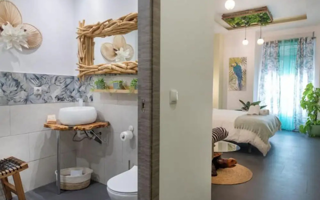 Molucano Themed Rooms
