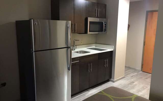 Super 8 by Wyndham Pascagoula