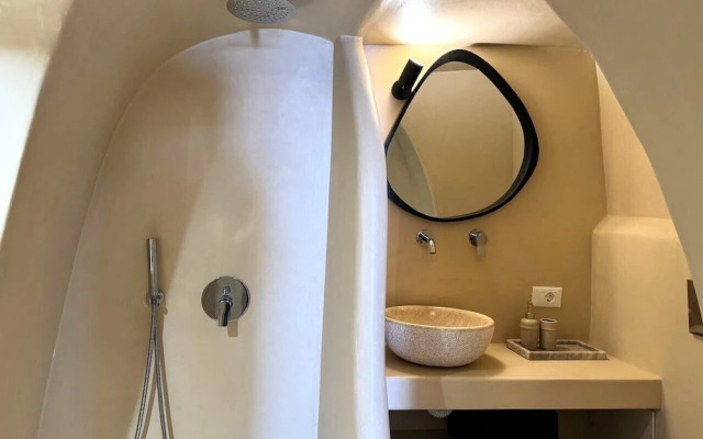 The A Collection, Oia by K&K