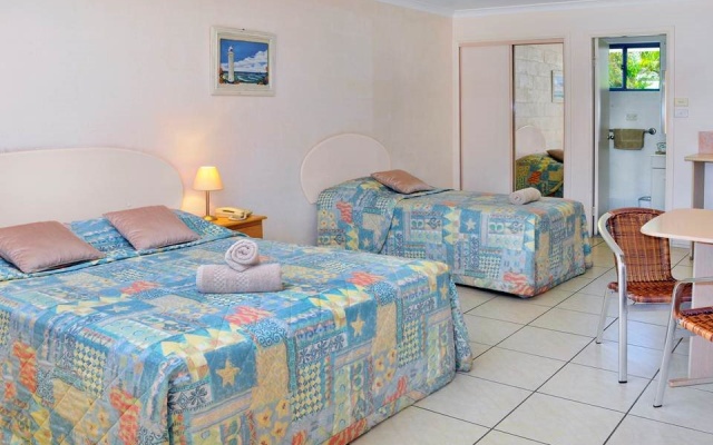 Yamba Twin Pines Motel – Guest Rooms – Yamba
