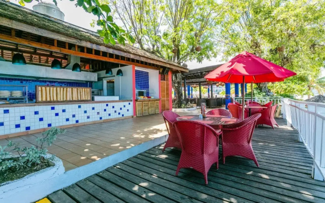Grand Decameron Montego Beach, A Trademark All-Inclusive Resort