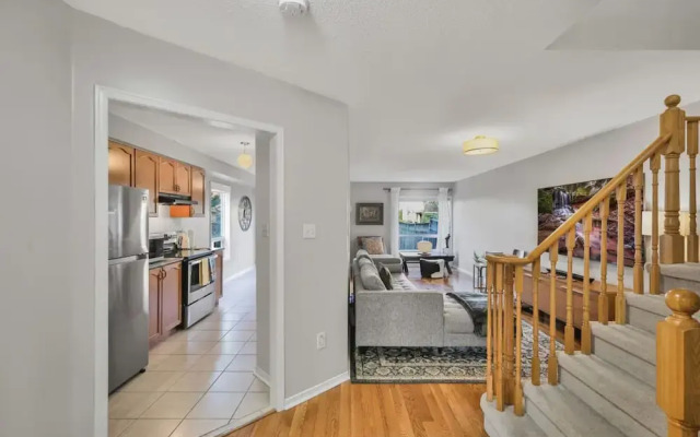 Spacious Whitby Haven 3BR Home Parking