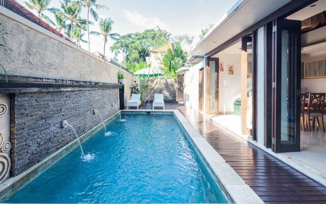 Kakul Villa F by Supala