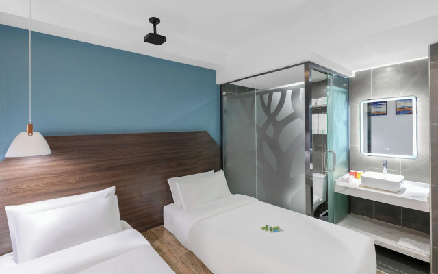 Spring Time Hotel