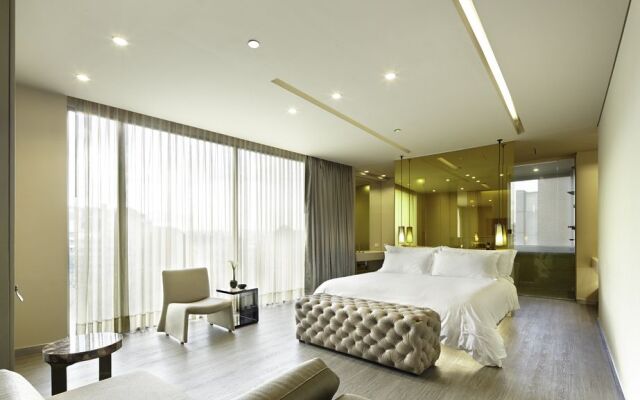 Bog Hotel