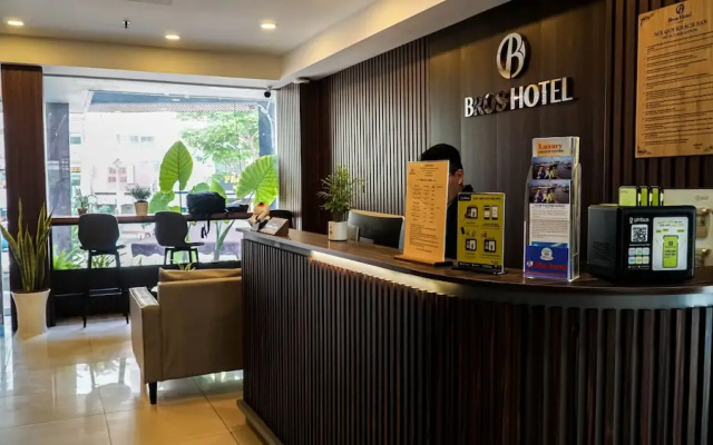 Bros Hotel