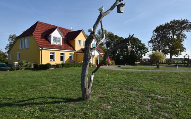 Pleasing Apartment in Kühlungsborn With Terrace