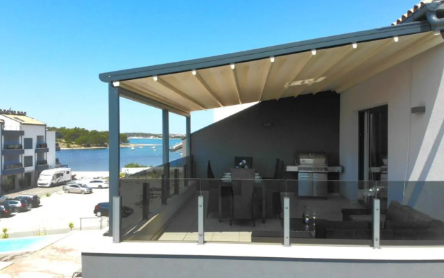 Penthouse No6